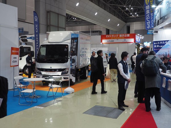 多くの来場者が最新技術やサービスへの理解を深める