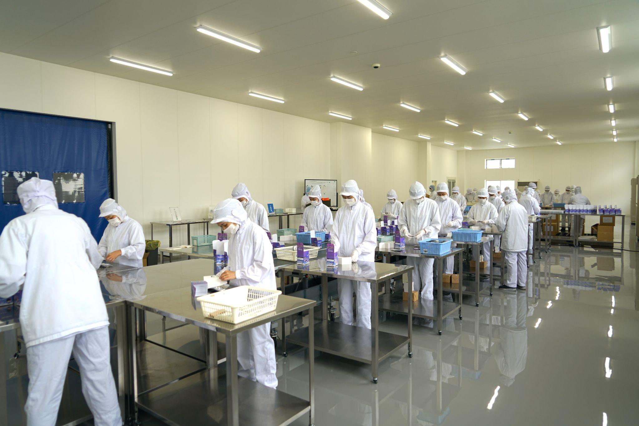 HEPAフィルターを3基設置したクリーンルーム