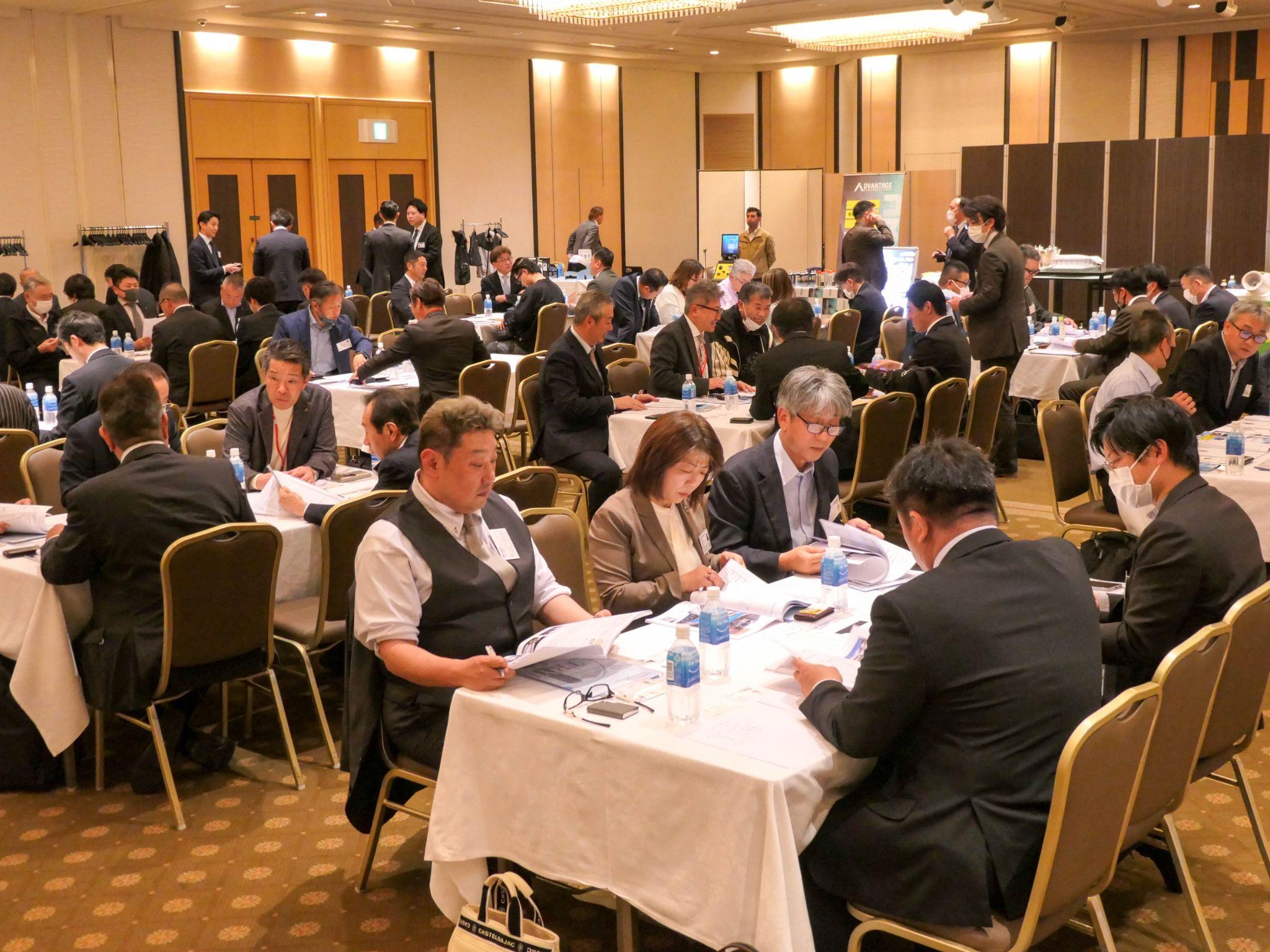 地域や所属協組の異なる仲間同士で、業務情報の共有を進める