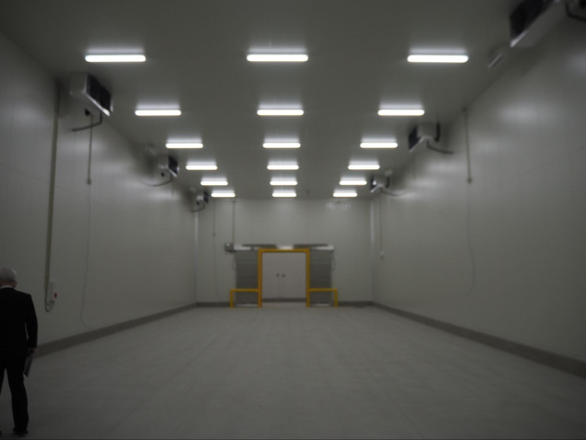 77平方㍍の冷凍庫