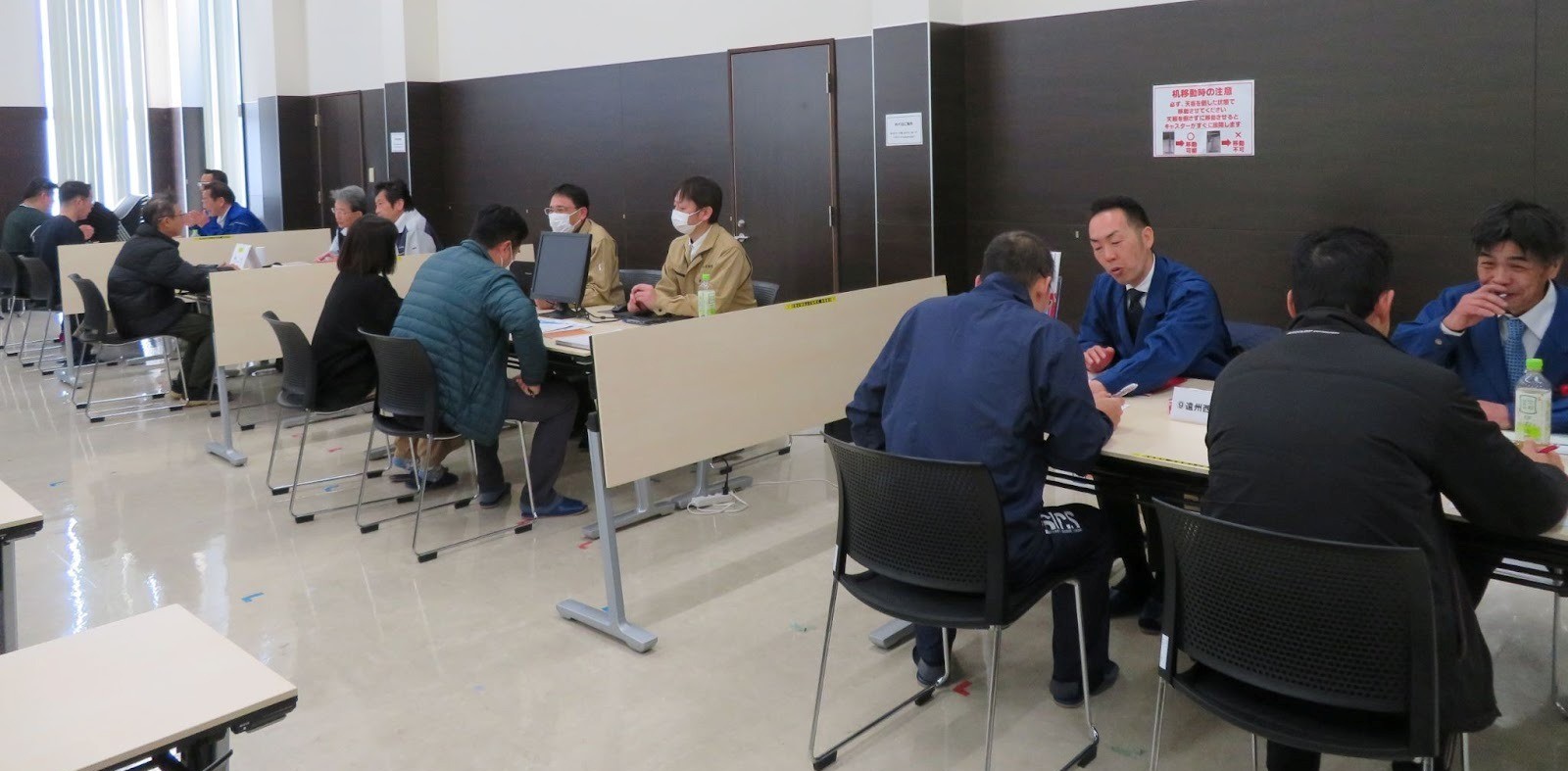 会員企業と退職予定自衛官が面談