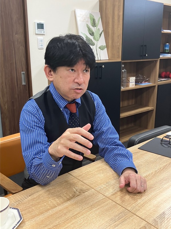 全国花き物流協議会会長虎谷勝之氏
