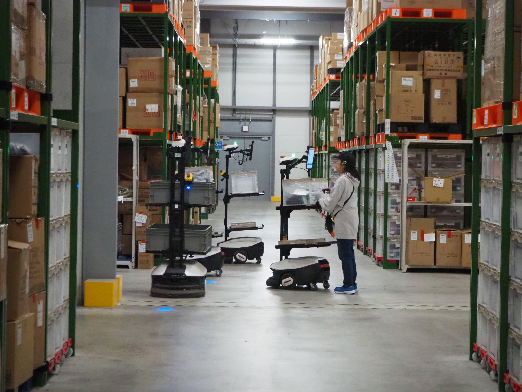 AMR110台を導入<br>