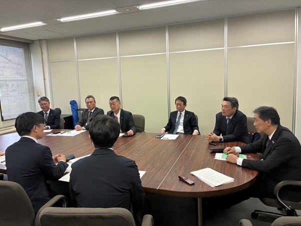 滋ト協の正副会長が県庁を訪ね、窮状を訴える（3月25日）