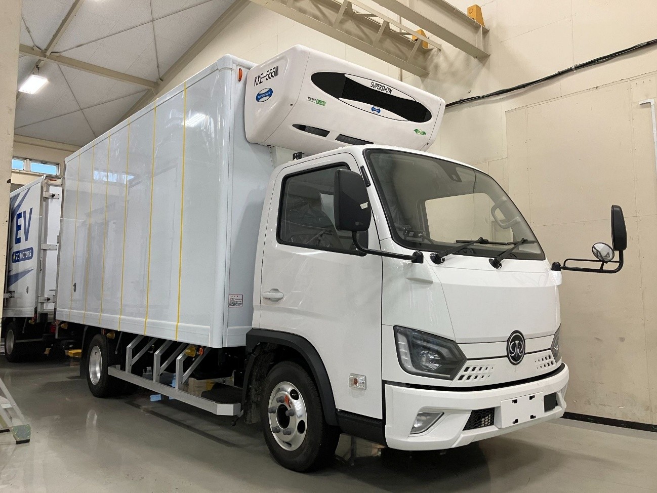 6月に発売した小型電気トラック「ZM5」