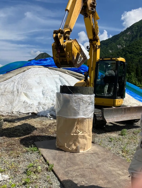 雪輸送に対応したコンテナバッグを使用