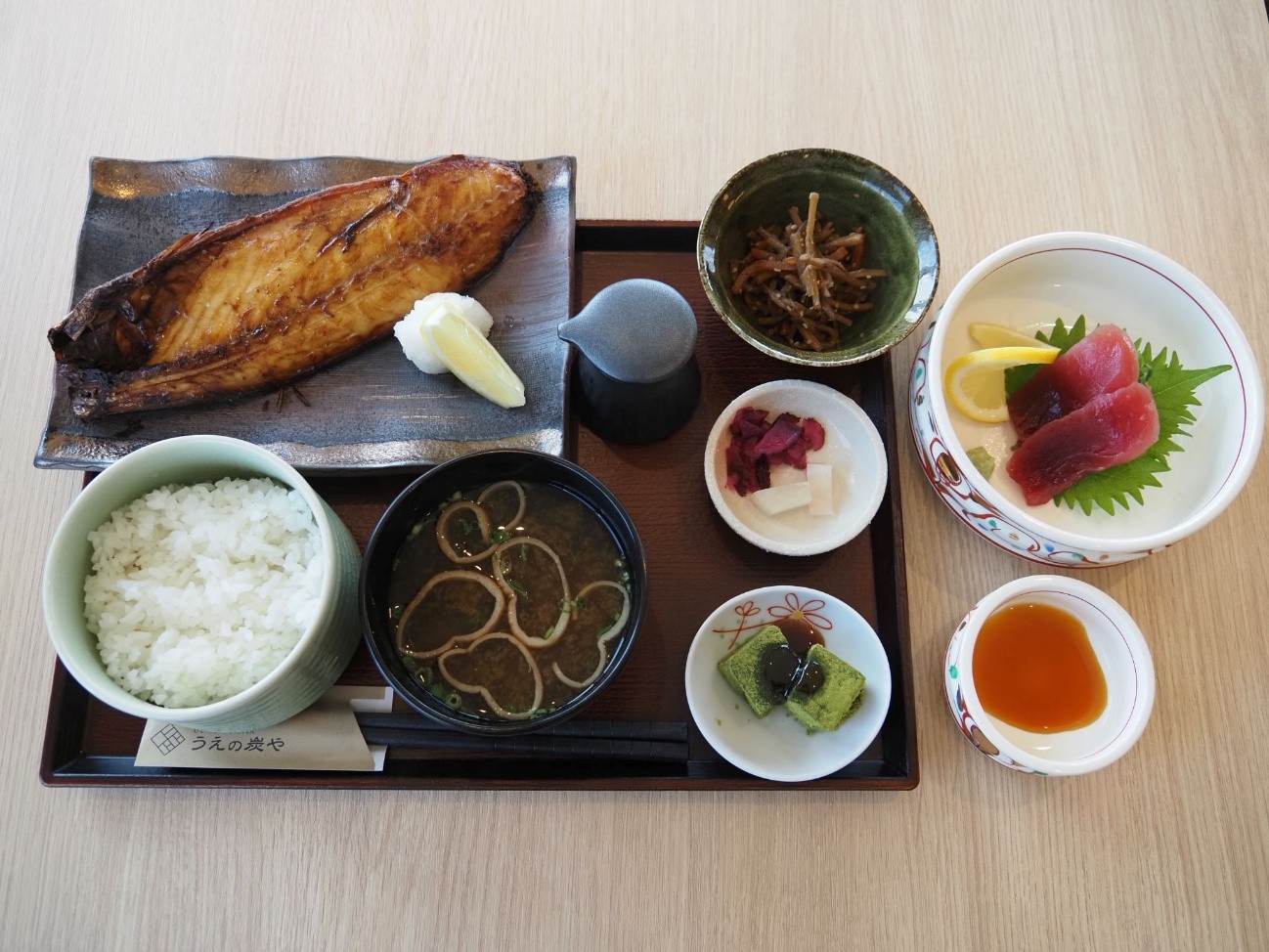 旬の魚や福島県産のコメ、みそ、しょうゆなどを使用