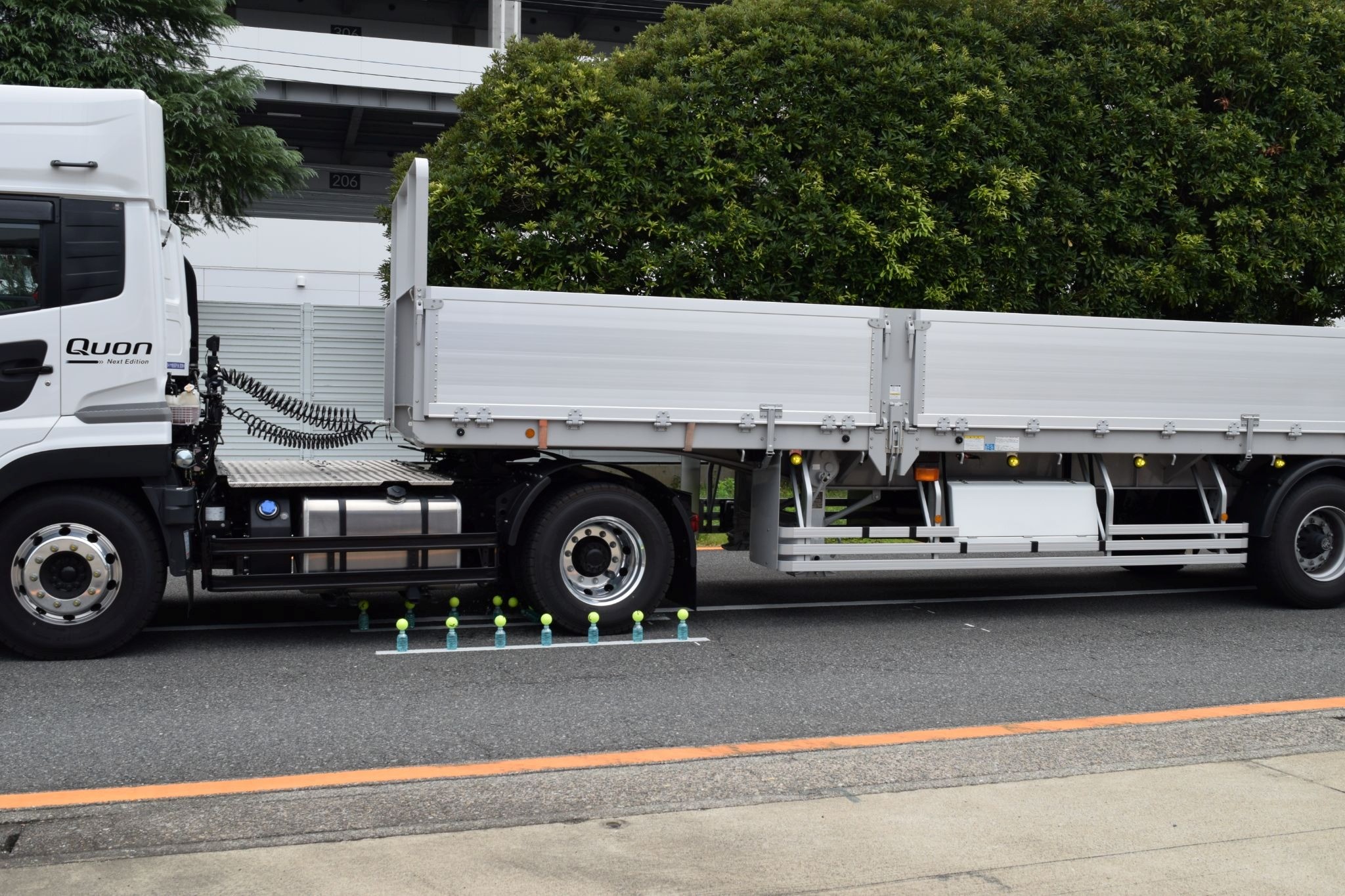 ボールの隙間に車輪を通す直線路の試験を2カ所に増設<br>