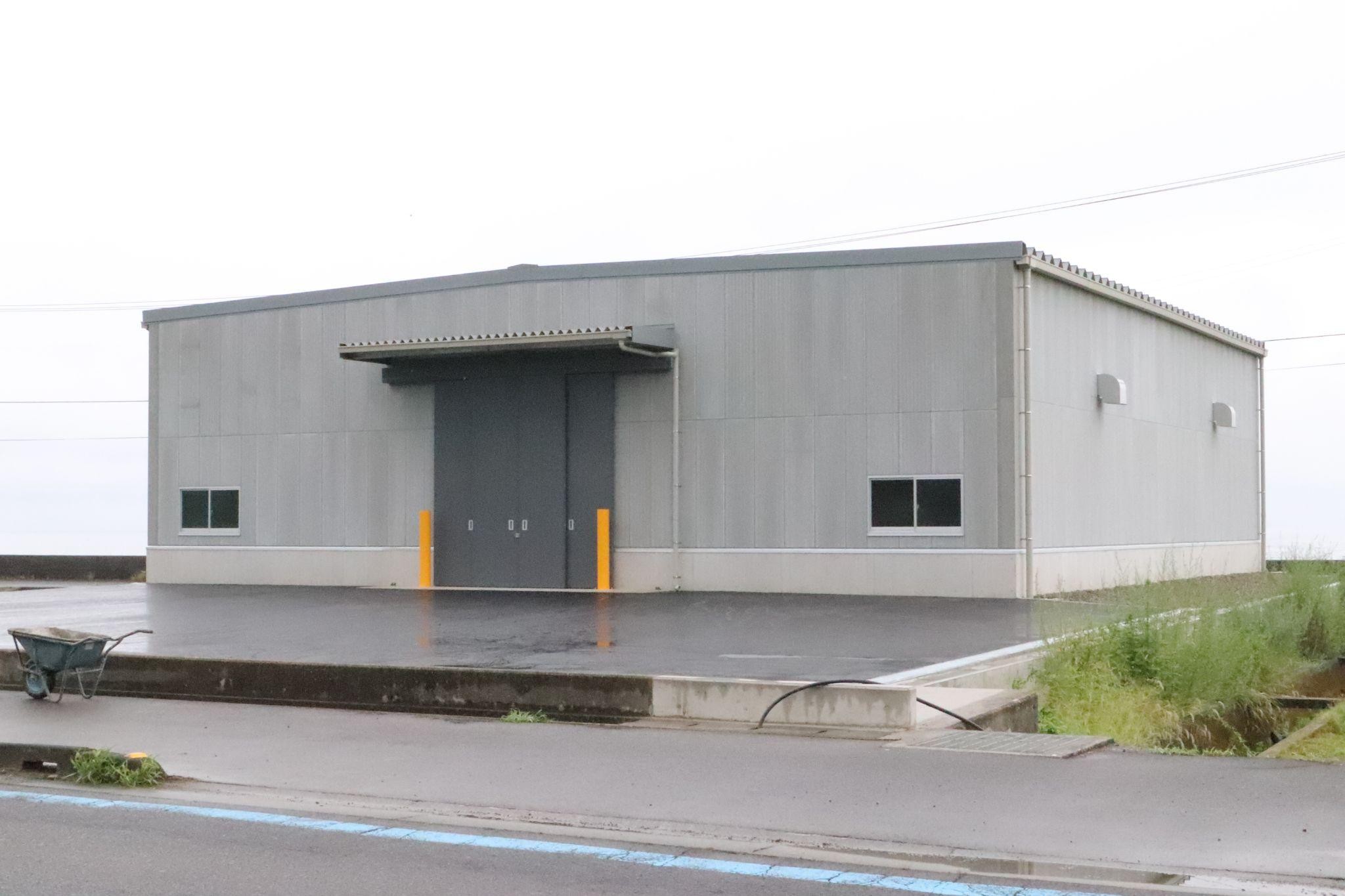 本社の近隣に構えた新倉庫
